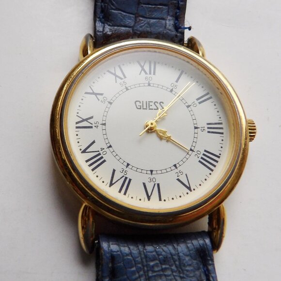 Guess Vintage 1989 Wrist Watch Blue Leather Band Working - Picture 6 of 7